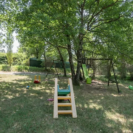 Chalet Rouge - Piscine Partagee